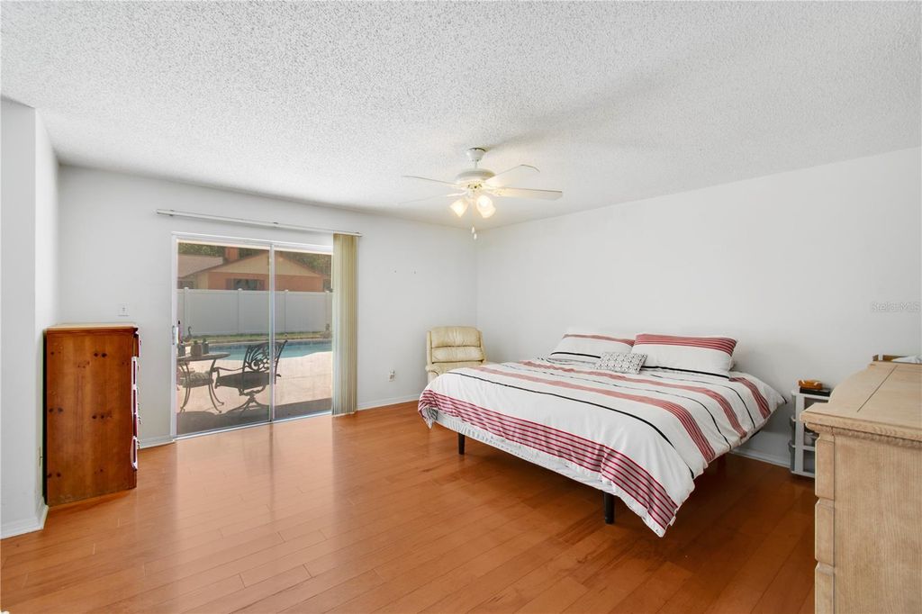 Image 25 of property listing at 8628 GRANADA BOULEVARD, Orlando, FL 32836