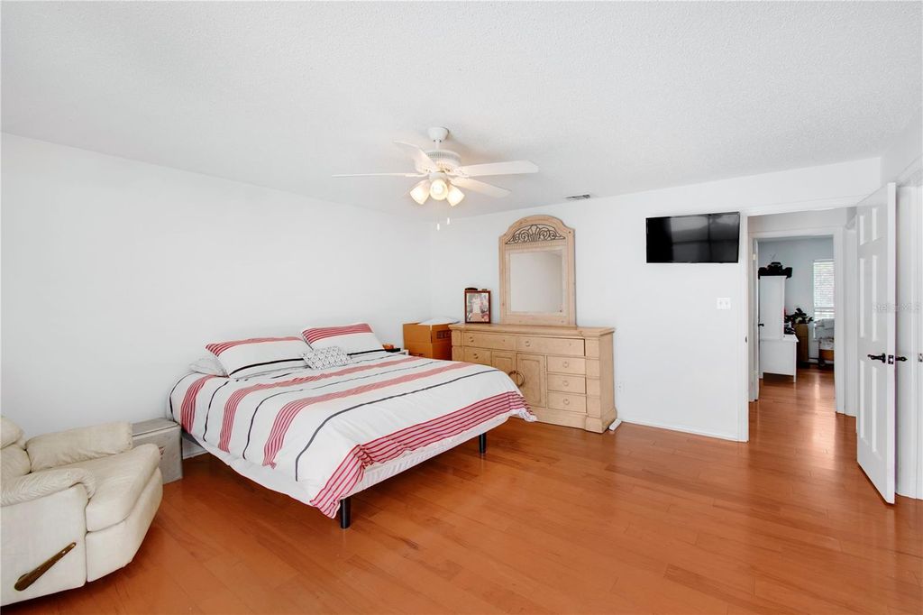 Image 27 of property listing at 8628 GRANADA BOULEVARD, Orlando, FL 32836