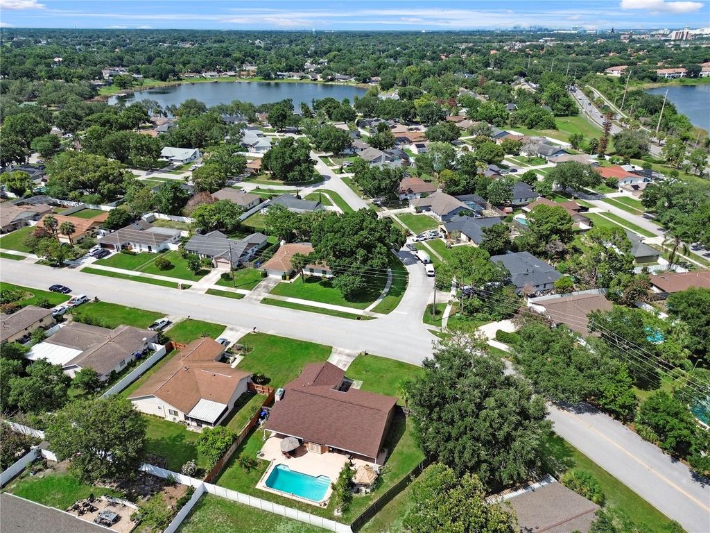 Image 41 of property listing at 8628 GRANADA BOULEVARD, Orlando, FL 32836