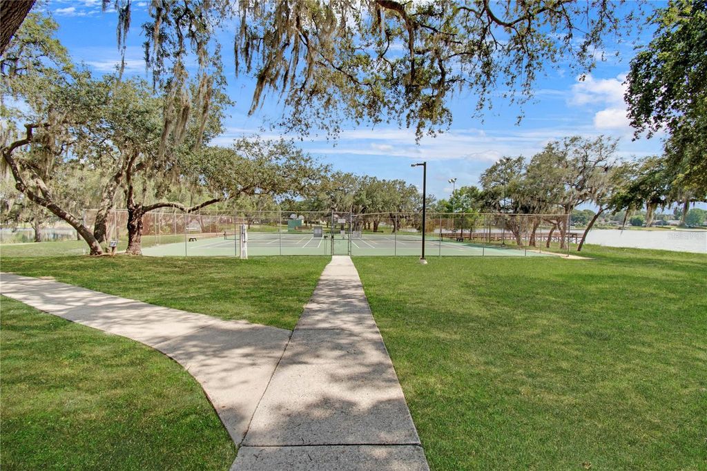 Image 50 of property listing at 8628 GRANADA BOULEVARD, Orlando, FL 32836