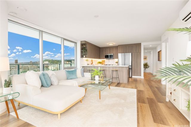 1500 Rycroft Street 2412R, Honolulu, HI 96814