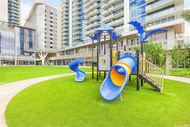 1500 Rycroft Street 2412R, Honolulu, HI 96814