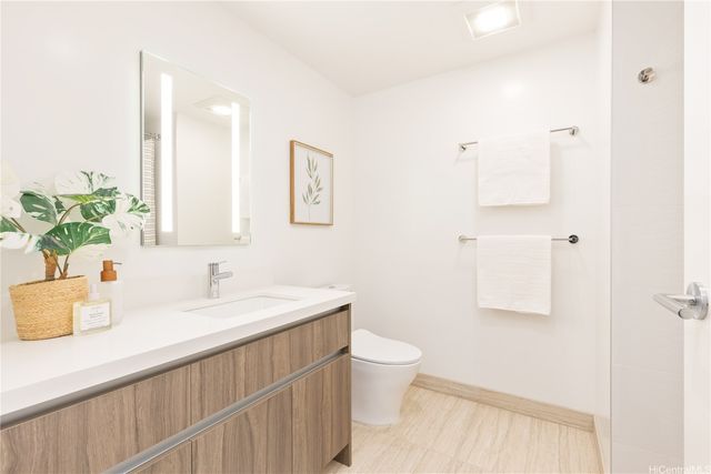 1500 Rycroft Street 2412R, Honolulu, HI 96814