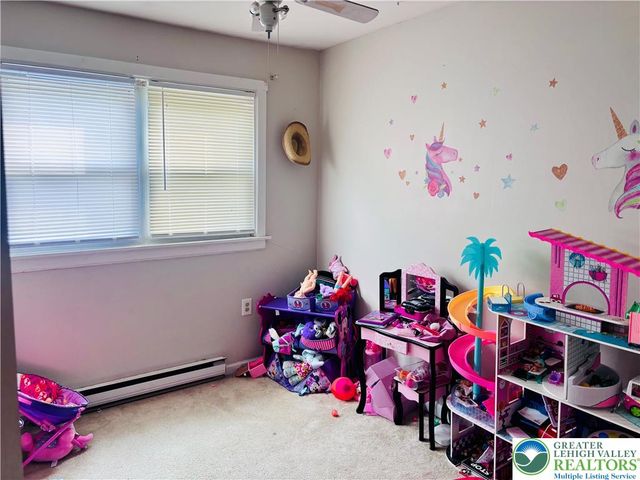 907 Lenape Circle, Catasauqua Boro, PA 18032