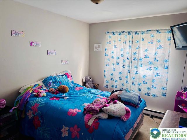 907 Lenape Circle, Catasauqua Boro, PA 18032