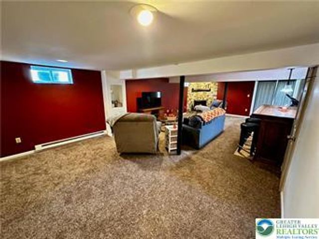 907 Lenape Circle, Catasauqua Boro, PA 18032