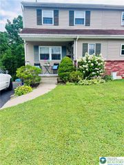 907 Lenape Circle, Catasauqua Boro, PA 18032