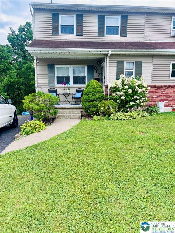 907 Lenape Circle, Catasauqua Boro, PA 18032