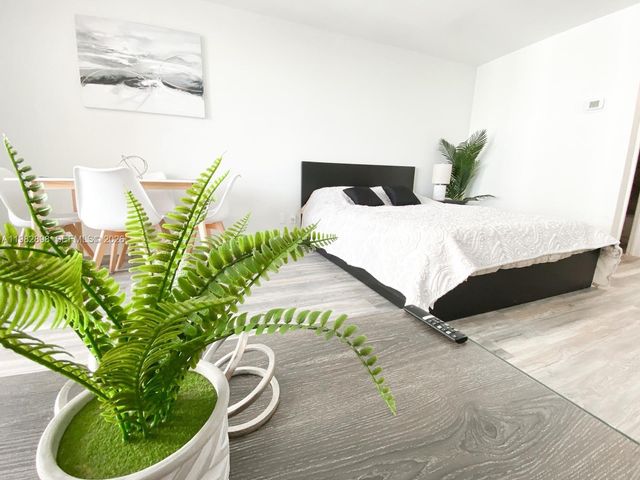 19201 Collins Ave 924, Sunny Isles Beach, FL 33160