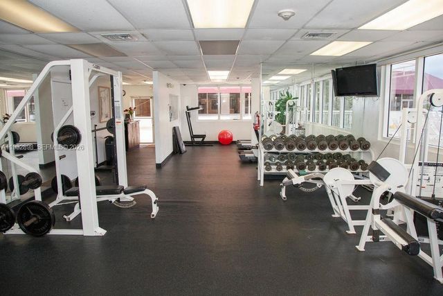 19201 Collins Ave 924, Sunny Isles Beach, FL 33160