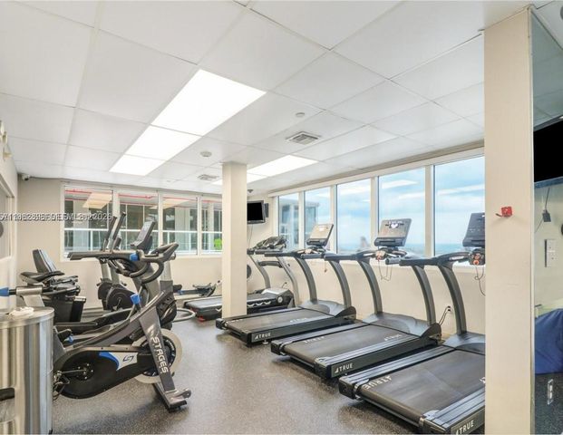 19201 Collins Ave 924, Sunny Isles Beach, FL 33160