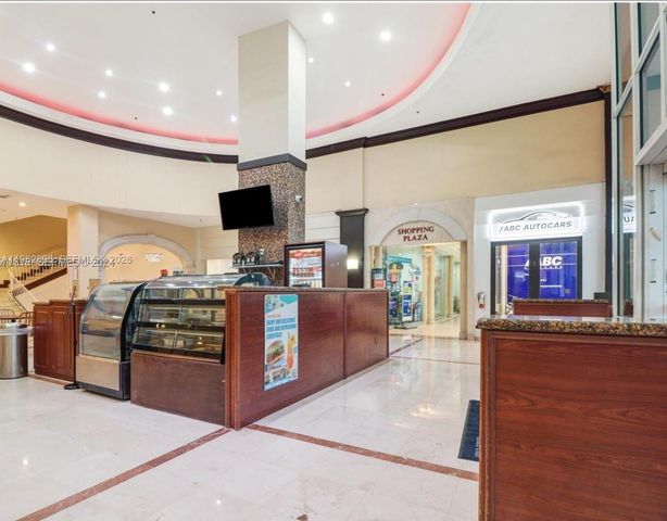 19201 Collins Ave 924, Sunny Isles Beach, FL 33160