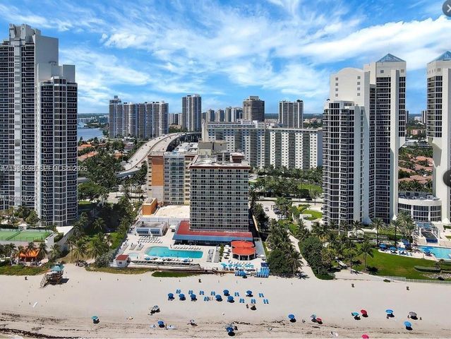 19201 Collins Ave 924, Sunny Isles Beach, FL 33160