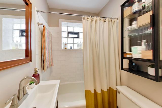 742 W Wrightwood Avenue 3, Chicago, IL 60614