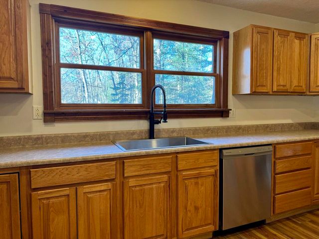 2433 W Maplehurst Drive, Roscommon, MI 48653