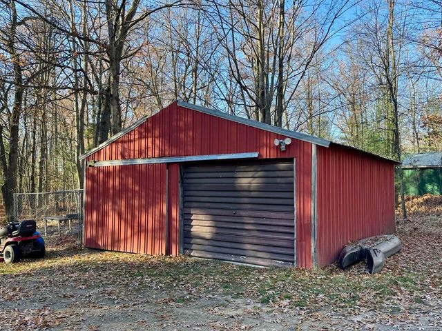 2433 W Maplehurst Drive, Roscommon, MI 48653