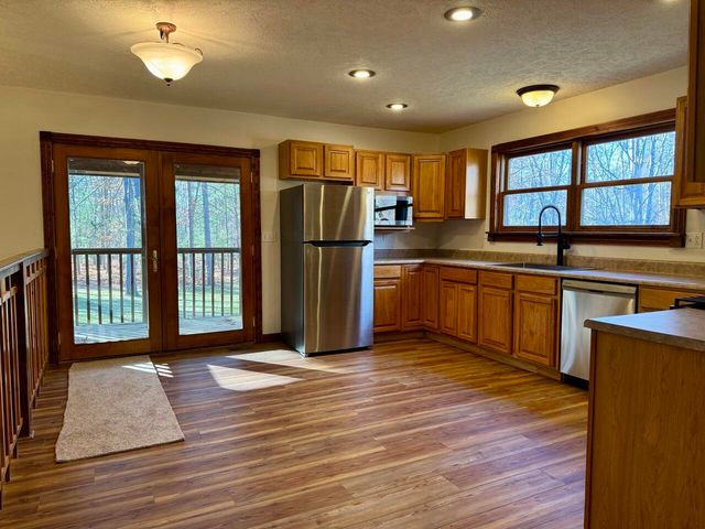 2433 W Maplehurst Drive, Roscommon, MI 48653