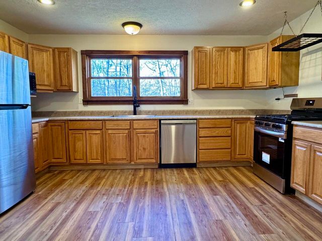 2433 W Maplehurst Drive, Roscommon, MI 48653