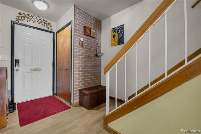 37346 Charter Oaks Boulevard, Clinton Township, MI 48036