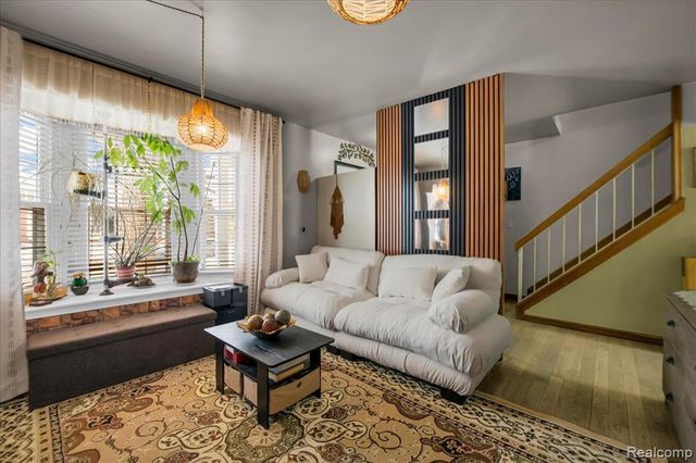 37346 Charter Oaks Boulevard, Clinton Township, MI 48036