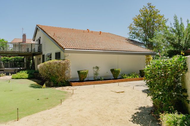 8323 Newbridge Way, Citrus Heights, CA 95610