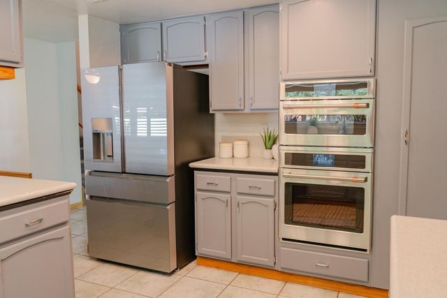 8323 Newbridge Way, Citrus Heights, CA 95610