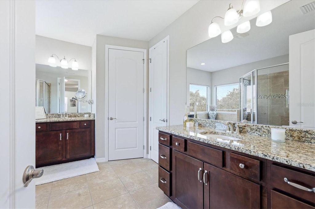 Image 30 of property listing at 5407 TITLE ROW DRIVE, Bradenton, FL 34210