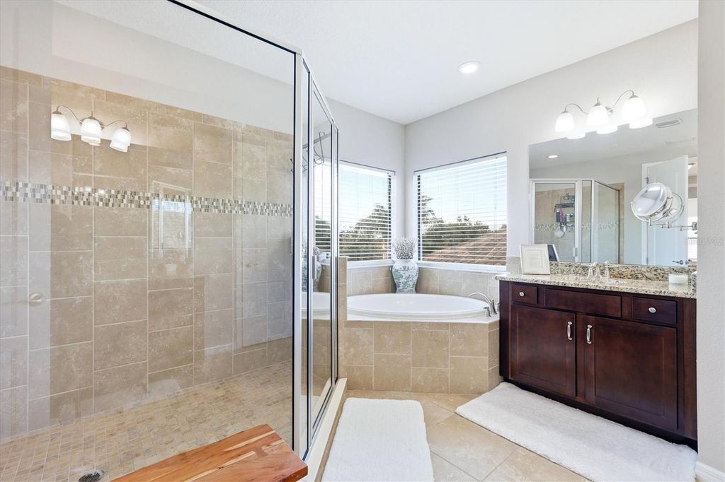 Image 31 of property listing at 5407 TITLE ROW DRIVE, Bradenton, FL 34210