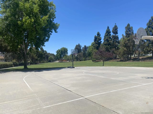 4534 Da Vinci St, San Diego, CA 92130