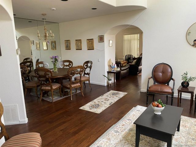 4534 Da Vinci St, San Diego, CA 92130