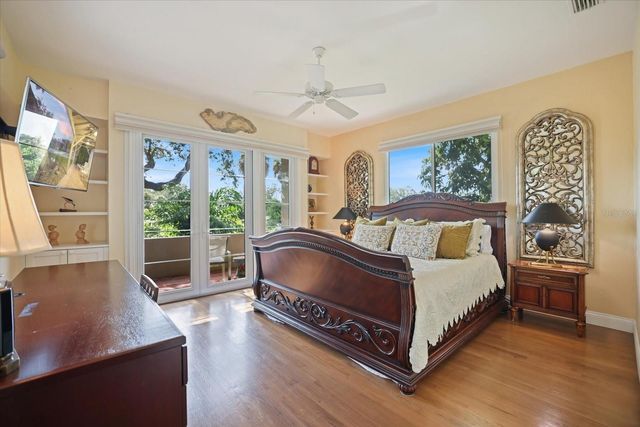 1827 BAYWOOD DRIVE, Sarasota, FL 34231