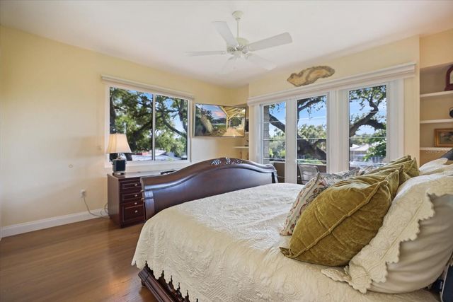 1827 BAYWOOD DRIVE, Sarasota, FL 34231