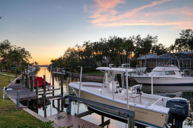 1827 BAYWOOD DRIVE, Sarasota, FL 34231