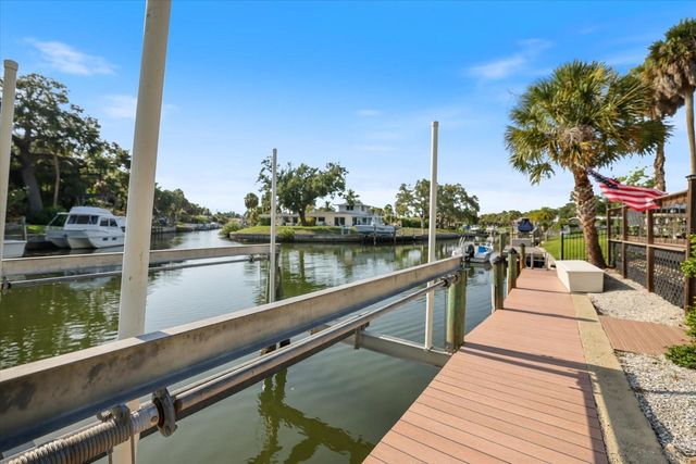 1827 BAYWOOD DRIVE, Sarasota, FL 34231