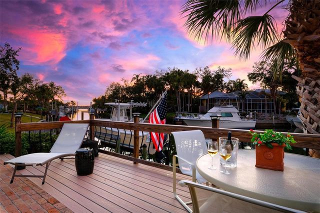 1827 BAYWOOD DRIVE, Sarasota, FL 34231