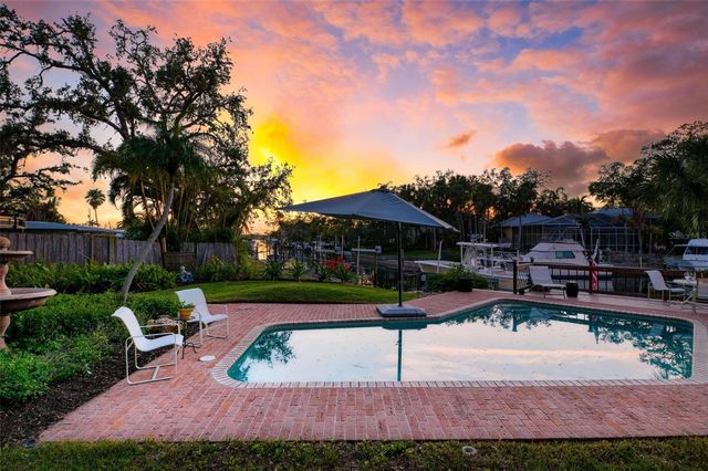 1827 BAYWOOD DRIVE, Sarasota, FL 34231