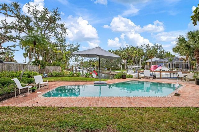 1827 BAYWOOD DRIVE, Sarasota, FL 34231