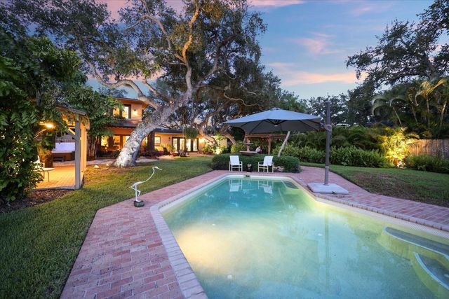 1827 BAYWOOD DRIVE, Sarasota, FL 34231