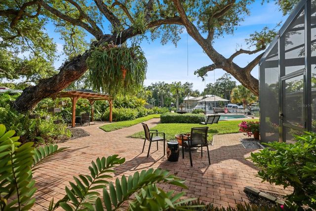 1827 BAYWOOD DRIVE, Sarasota, FL 34231
