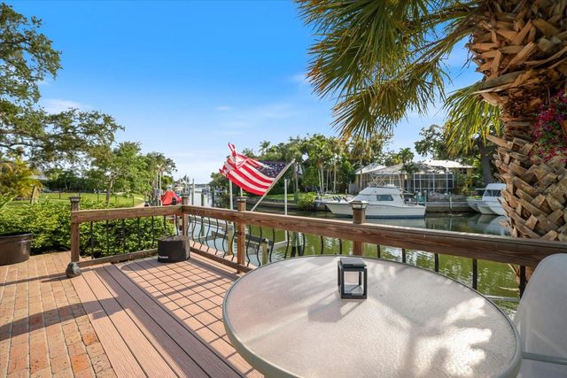 1827 BAYWOOD DRIVE, Sarasota, FL 34231