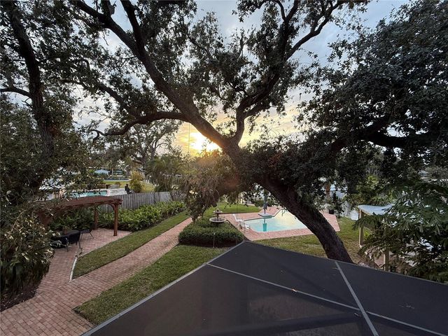 1827 BAYWOOD DRIVE, Sarasota, FL 34231