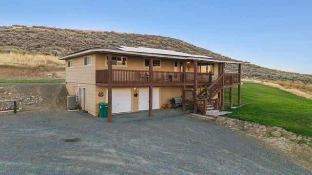 10580 Buesing Road, Klamath Falls, OR 97603