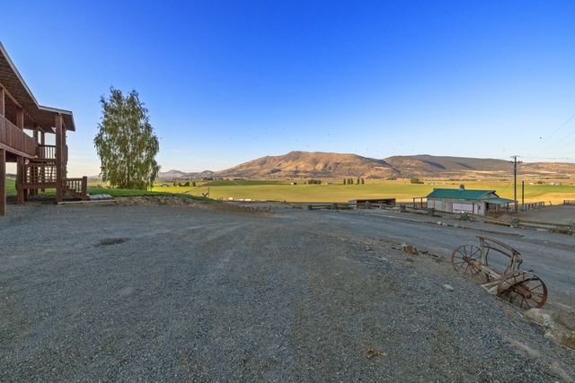 10580 Buesing Road, Klamath Falls, OR 97603