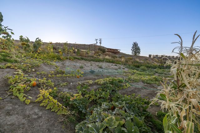 10580 Buesing Road, Klamath Falls, OR 97603