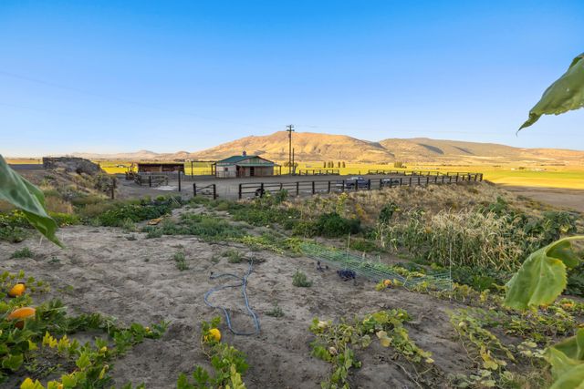 10580 Buesing Road, Klamath Falls, OR 97603