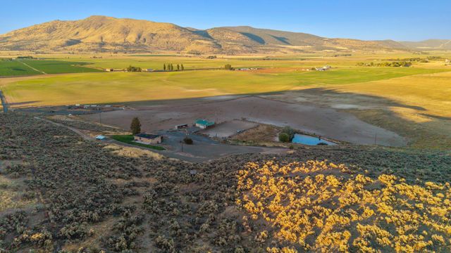10580 Buesing Road, Klamath Falls, OR 97603