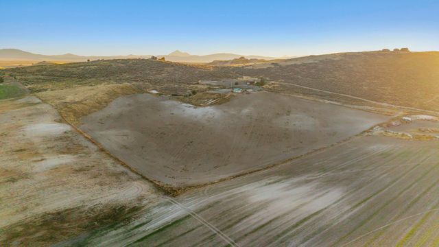 10580 Buesing Road, Klamath Falls, OR 97603