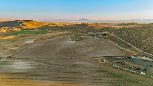 10580 Buesing Road, Klamath Falls, OR 97603