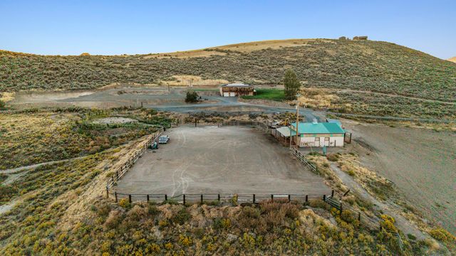 10580 Buesing Road, Klamath Falls, OR 97603