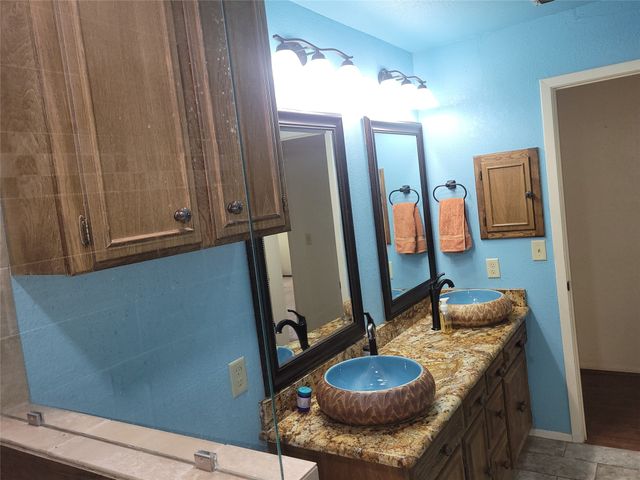 930 N Lydia Street, Stephenville, TX 76401